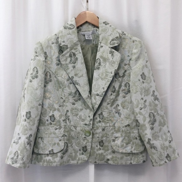 Versailles Jackets & Blazers - Versailles green floral shimmer tapestry blazer 16